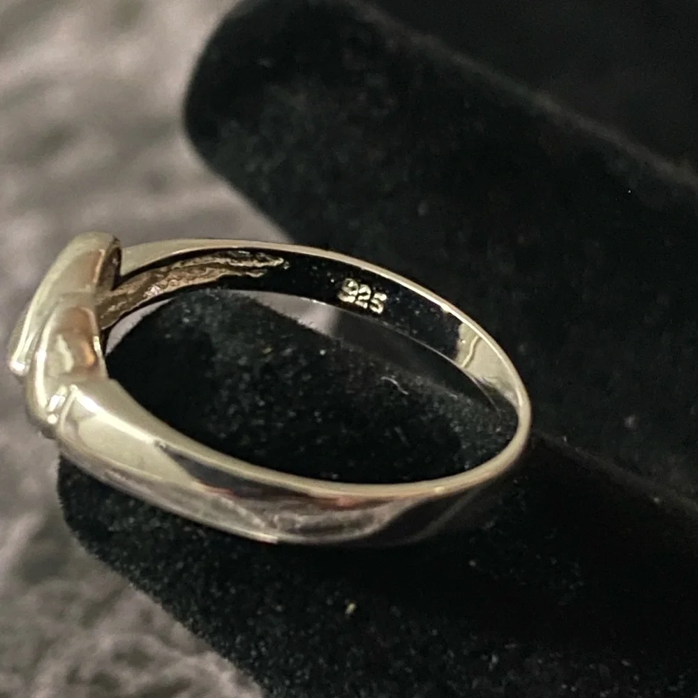 Sterling silver arrow heart ring NWT - Picture 3 of 5